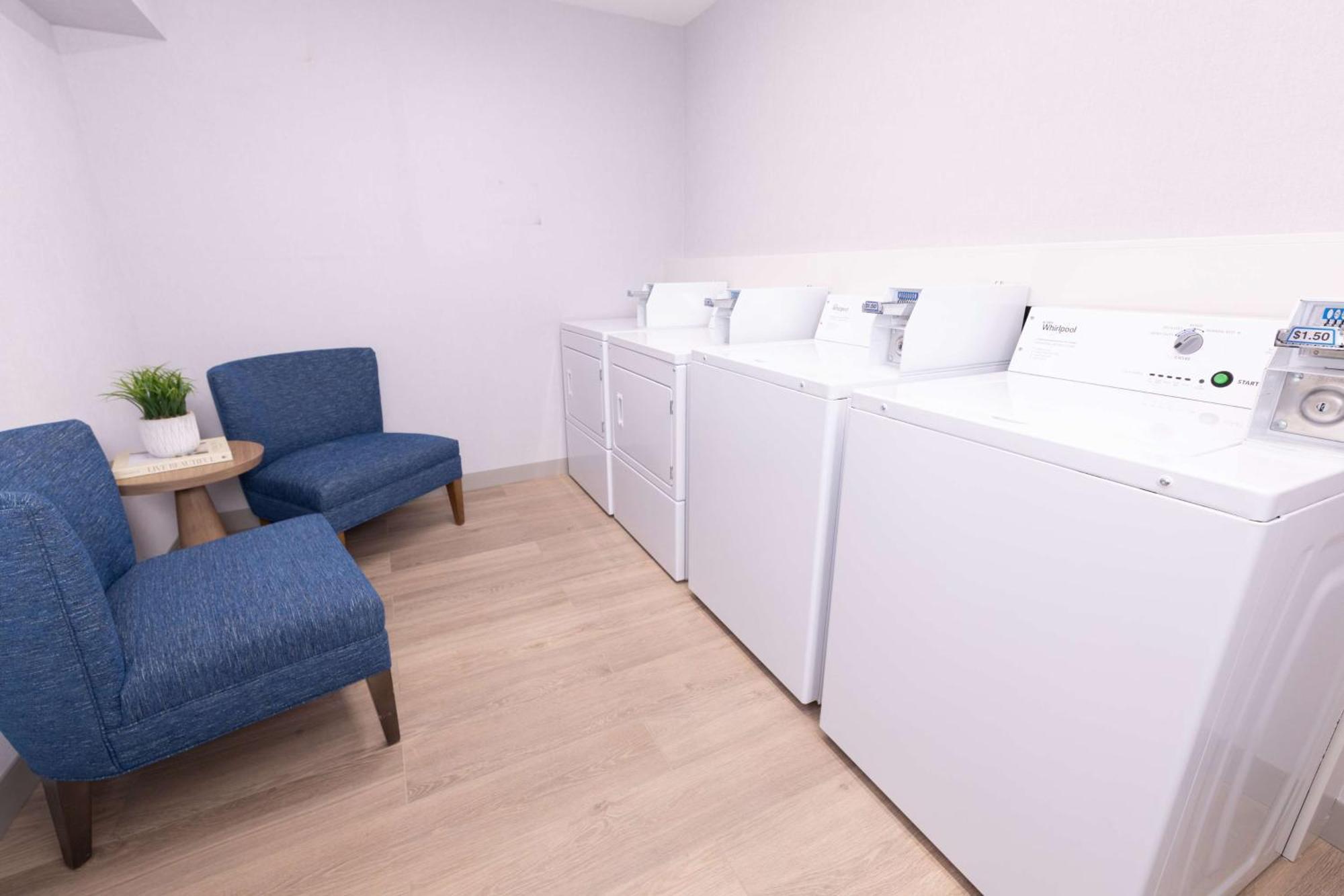 Hilton Garden Inn Des Moines Airport מראה חיצוני תמונה